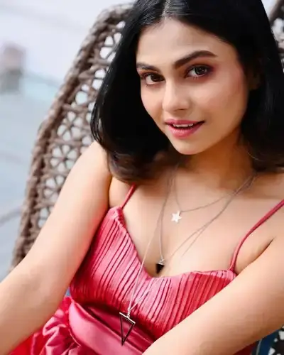 Call Girls Service in Sendhwa