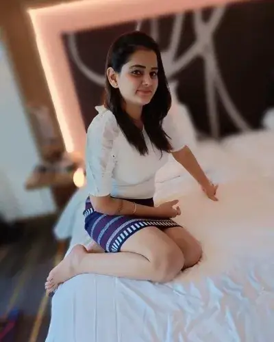 Escort Service In Sendhwa